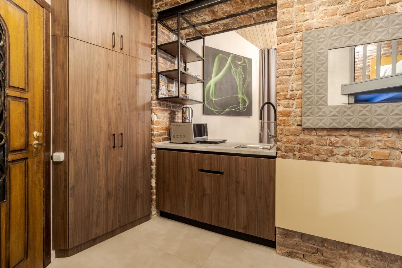 Lesi Apartment With Terrace Lviv Eksteriør billede
